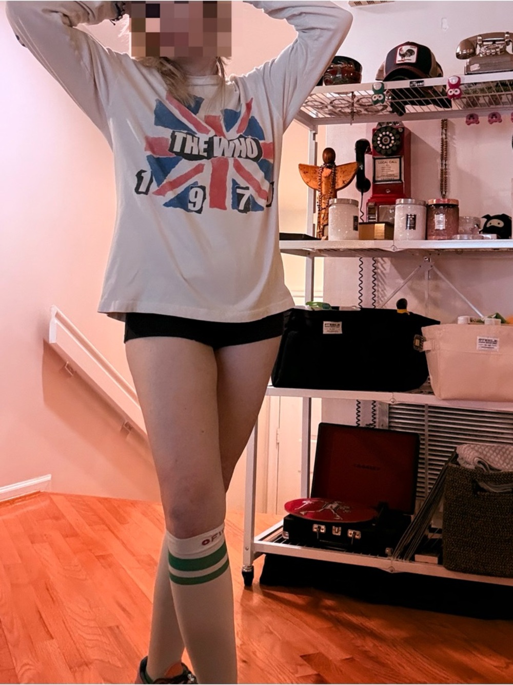 BNWOT Daydreamer THE WHO long sleeve tee in Cream